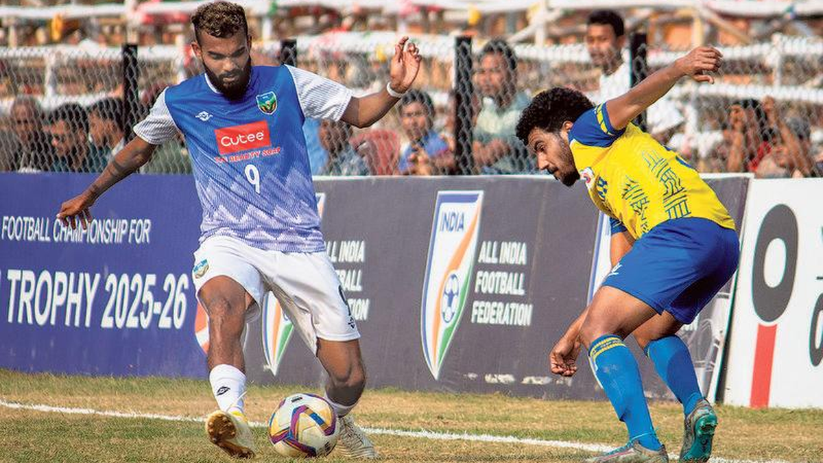 Four-star Kerala demolishes Punjab, sets up summit clash with Services